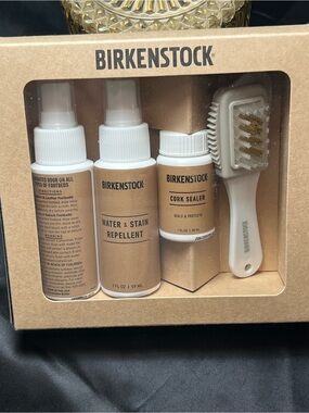 Birkenstock four piece shoe cleaner